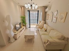 海口秀英西海岸拎包入住 被子锅碗都有能短租 会展中心对面 远大购物中心出租房源真实图片