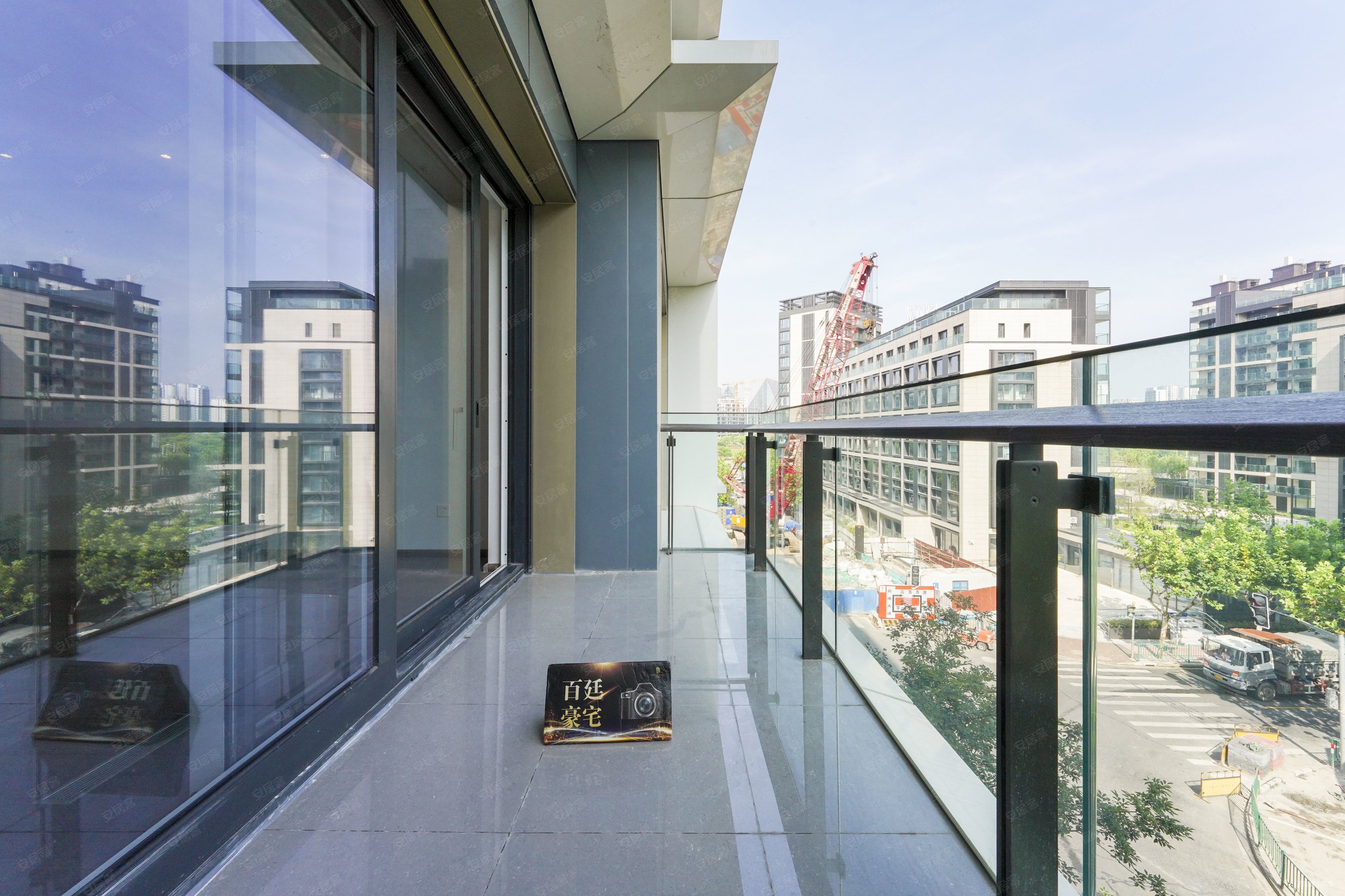 三湘印象名邸5室2厅3卫224㎡南北4163万