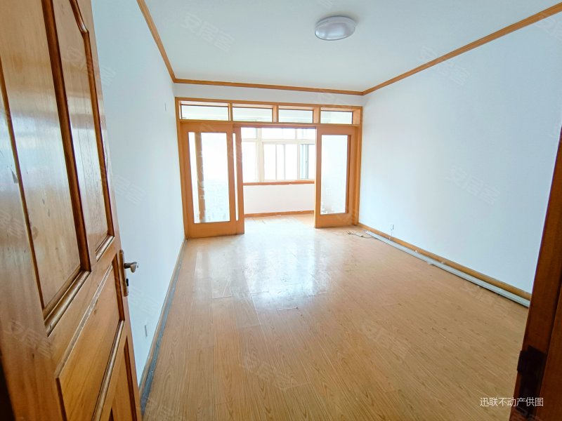 鹏飞花园(李沧) 满五    套三 交通便利