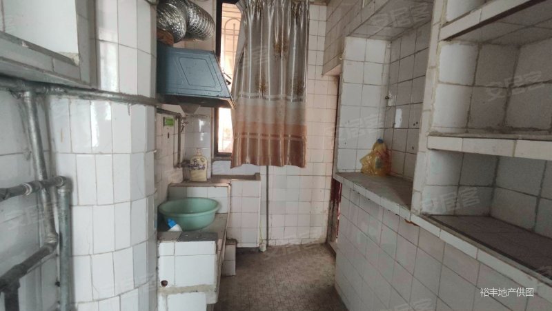 来电看房 地铁200米,凤凰新村二手房,200万,2室1厅,1卫,73平米-广州