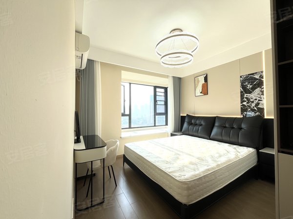 南昌西湖云飞路中粮建发祥云悦府次新小区 中粮建发祥云悦府 豪华装修三房拎包入住大悦城地铁口出租房源真实图片