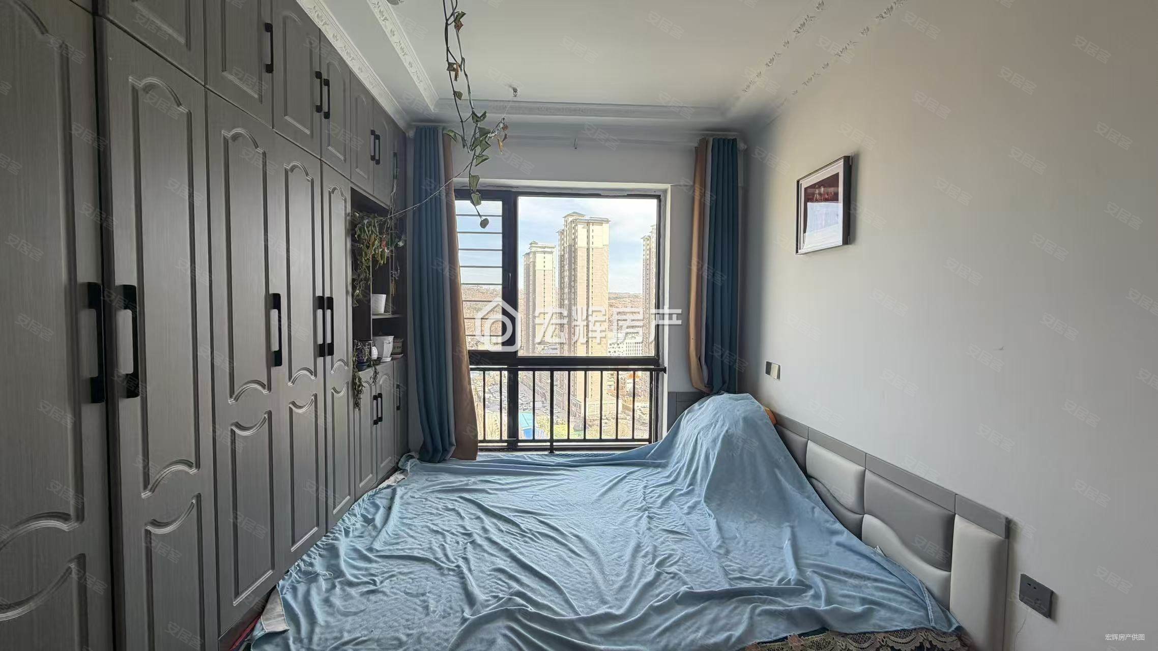 香格里拉城市花园六期(商住楼)2室1厅1卫73㎡东65万