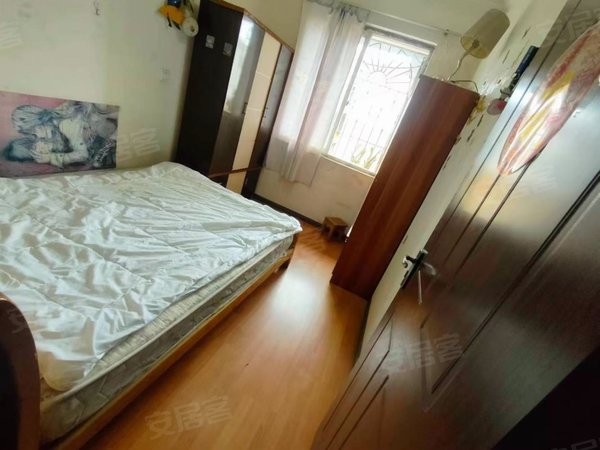 昆明盘龙新迎片区大树营市政小区b组团新迎小区2室2厅,带家具,只要