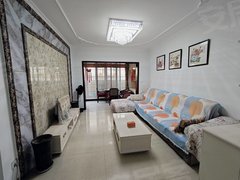 乐山市中老公园青年广场精装电梯3室2卫3空调带大花园，停车方便，家具家电齐出租房源真实图片