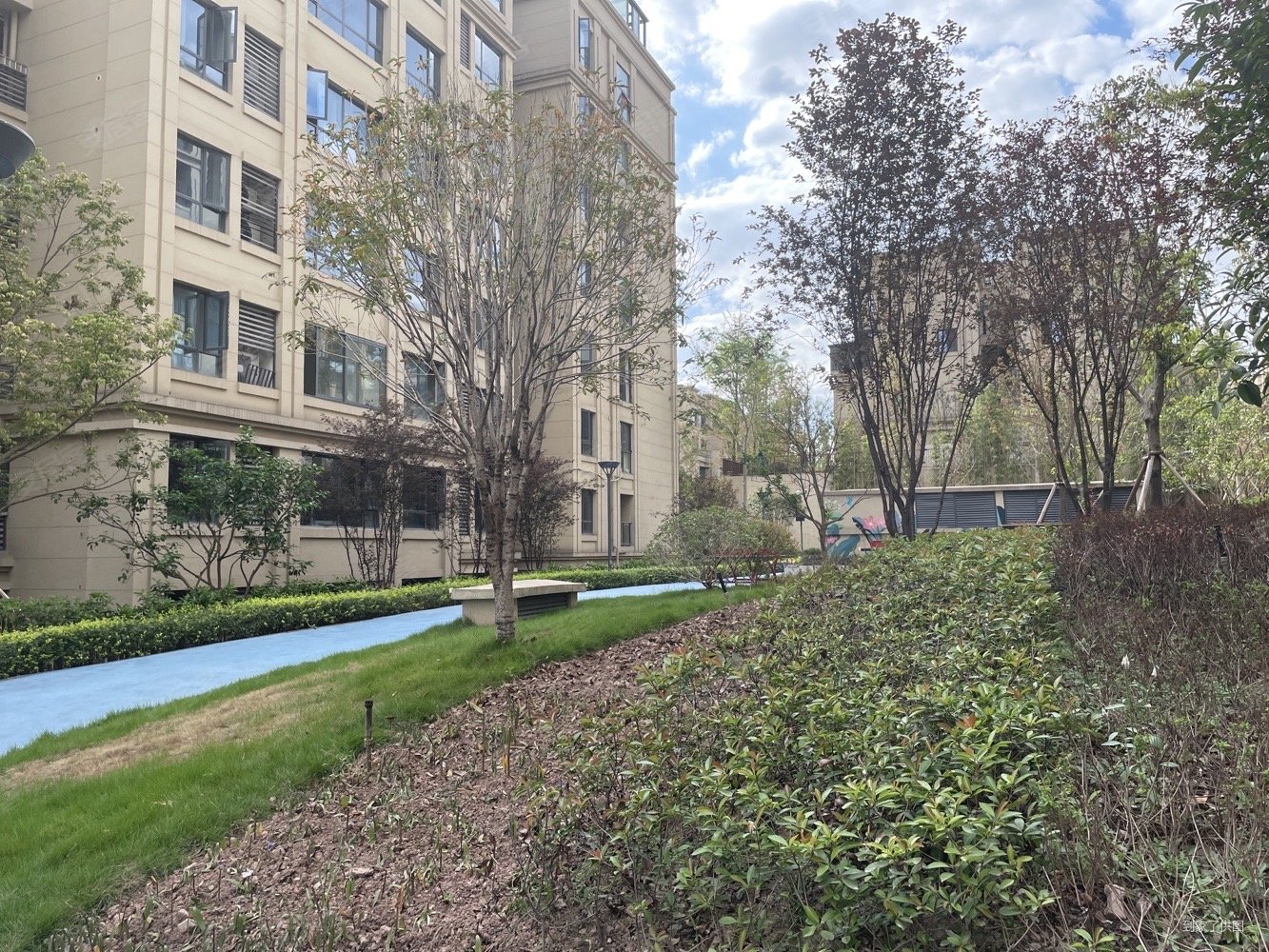 茶园龙湖麓宸业主急售急售看房方便近轻轨交通便利