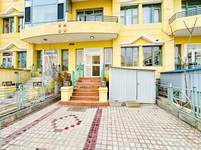 有视频, 一千加三百个万就能卖,具体可电联,香江花园(别墅)二手房