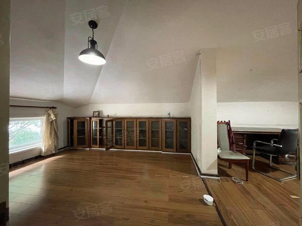 重庆渝北新牌坊锦绣山庄(别墅)价格可谈 加州新牌坊核心商圈 近观音桥