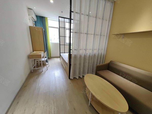 精美隔断一房一厅,价格平民,配套完善,安静舒适出租房源真实图片