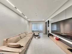 百色右江梦之岛购物广场三琪城光中心大四房2000，拎包入住！民水民电，天然气。出租房源真实图片