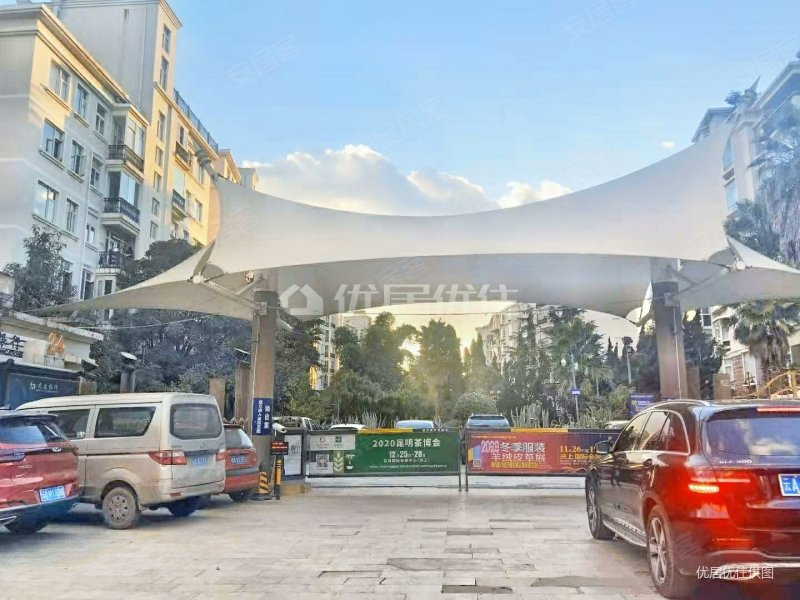 昆明房产网>昆明二手房>西山二手房>滇池路片区二手房>绿景花园>800