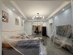 清镇城区大转盘中央公园4室2厅2卫豪华装修，家具家电齐全出租房源真实图片