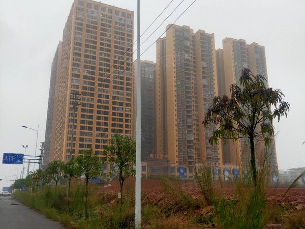 南宁青秀青秀周边御江学府江景房五合师范学院旁,三房两厅两卫出租