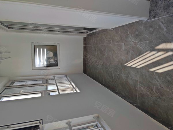 徐州鼓楼九龙湖新城玖珑湖高档社区地铁口新城玖珑湖电梯房三室两厅两卫精装修家具家电密码出租房源真实图片