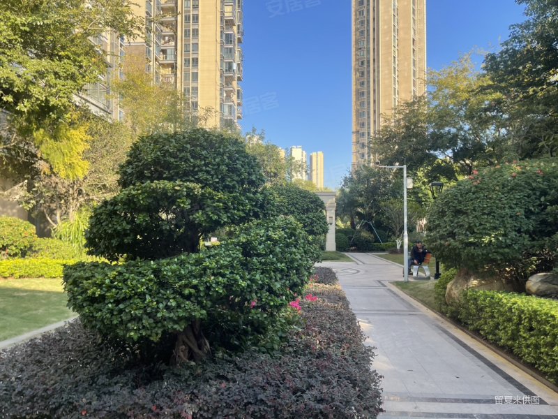 海投第一湾(一期公寓住宅)3室2厅2卫130.89㎡西南319万