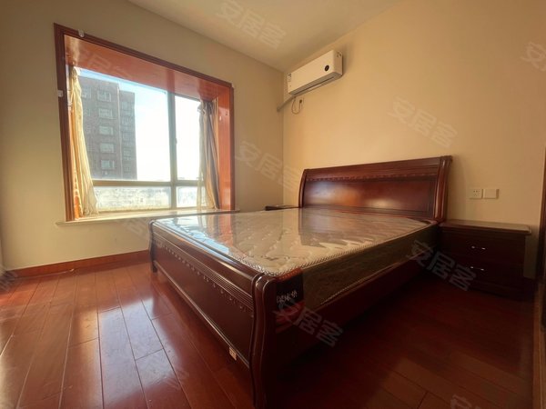 上海闵行金虹桥天鸿公寓天鸿公寓三房两厅两卫 精装出租房源真实图片