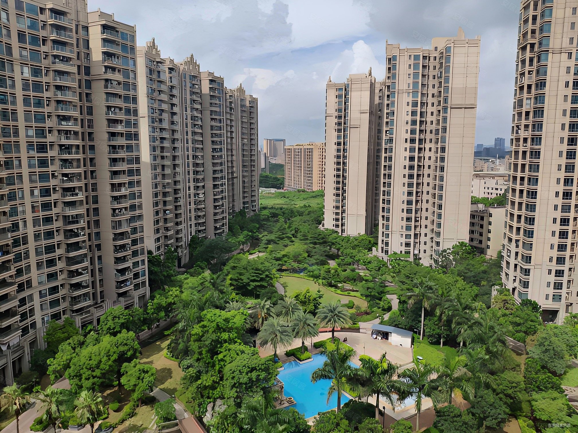 松湖朗悦单位两房朝南看花园刚需两居