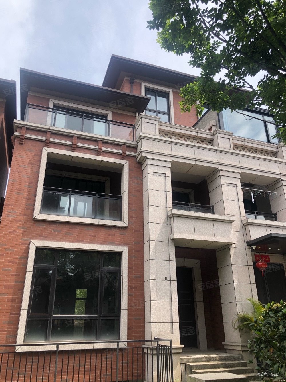 紫金山央墅(别墅) 220平 5室3厅 398万 诚心出售