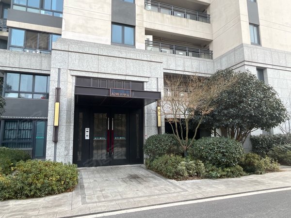 芜湖鸠江雕塑公园保利信达熙悦府保利信达熙悦府 3室2厅1卫出租房源