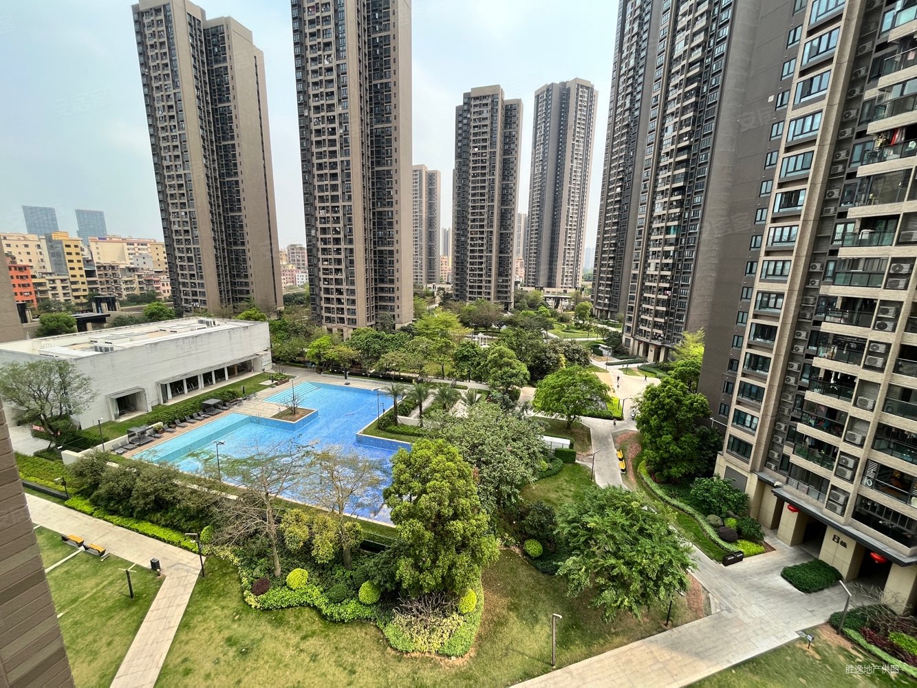 时代水岸二期精装三房望花园望泳池