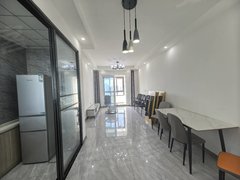 湖州南浔浙北大厦出租 孔雀城水秀悦府 三室套房 民用水电电梯房 水晶晶公园旁出租房源真实图片