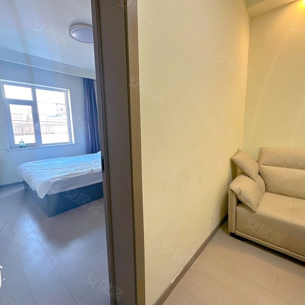 整租｜可月付可短租台东万达利津路步行街泰山路五四广场一室一厅拎包入