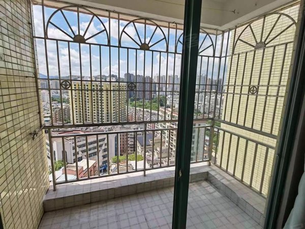 深圳布吉丹竹头金龙花园3号线直达罗湖福田老街,周边生活商圈便利出租