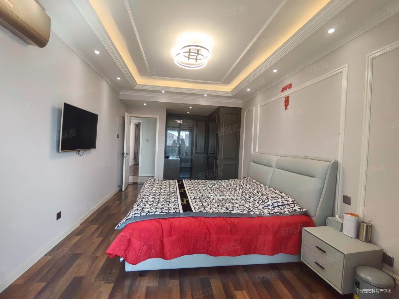 帝景欧洲3室2厅1卫138㎡南北96万