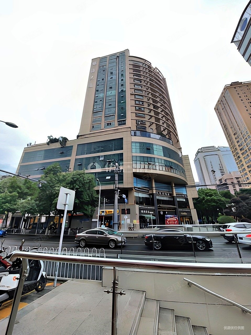 贵阳房产网>贵阳二手房>云岩二手房>北京路二手房>银海大厦>