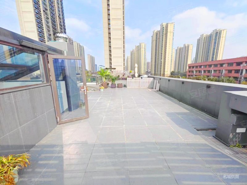 上叠带露台(豪装80万)从没住过(带三大件)采光全天,带车位,品源玺悦