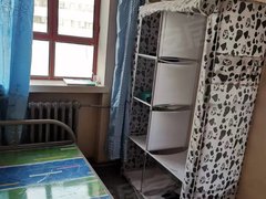 喀什花园男生合租，客厅隔断，简单装修，押一付一。