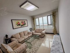 乐陵城区人民广场一年10000，文景嘉园电梯房三室家具家电齐全，拎包入住出租房源真实图片