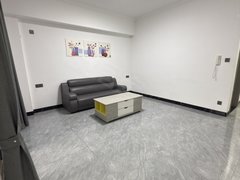 海丰海城海城城区体育馆附近 电梯房 两房一厅 拎包入住 租金1350元出租房源真实图片