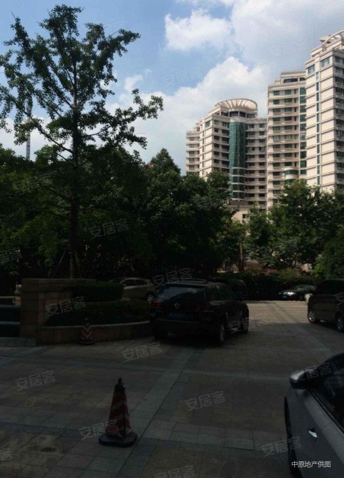 17新出 淮海路上稀 缺大平层 景观彩光无遮挡 毗邻交大,汇宁花园二手