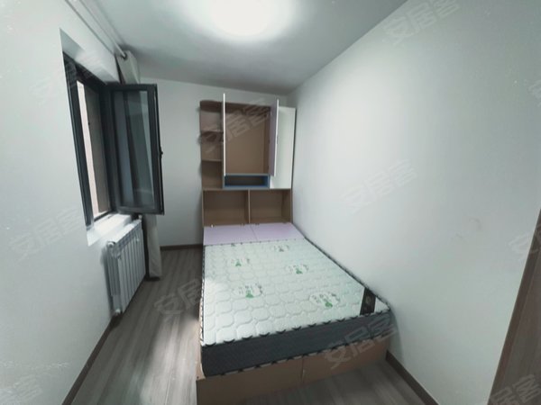 兰州城关五泉广场逸品华府铁路局环球中心五十四中五十六中逸品华府精装三室整租电梯高层出租房源真实图片