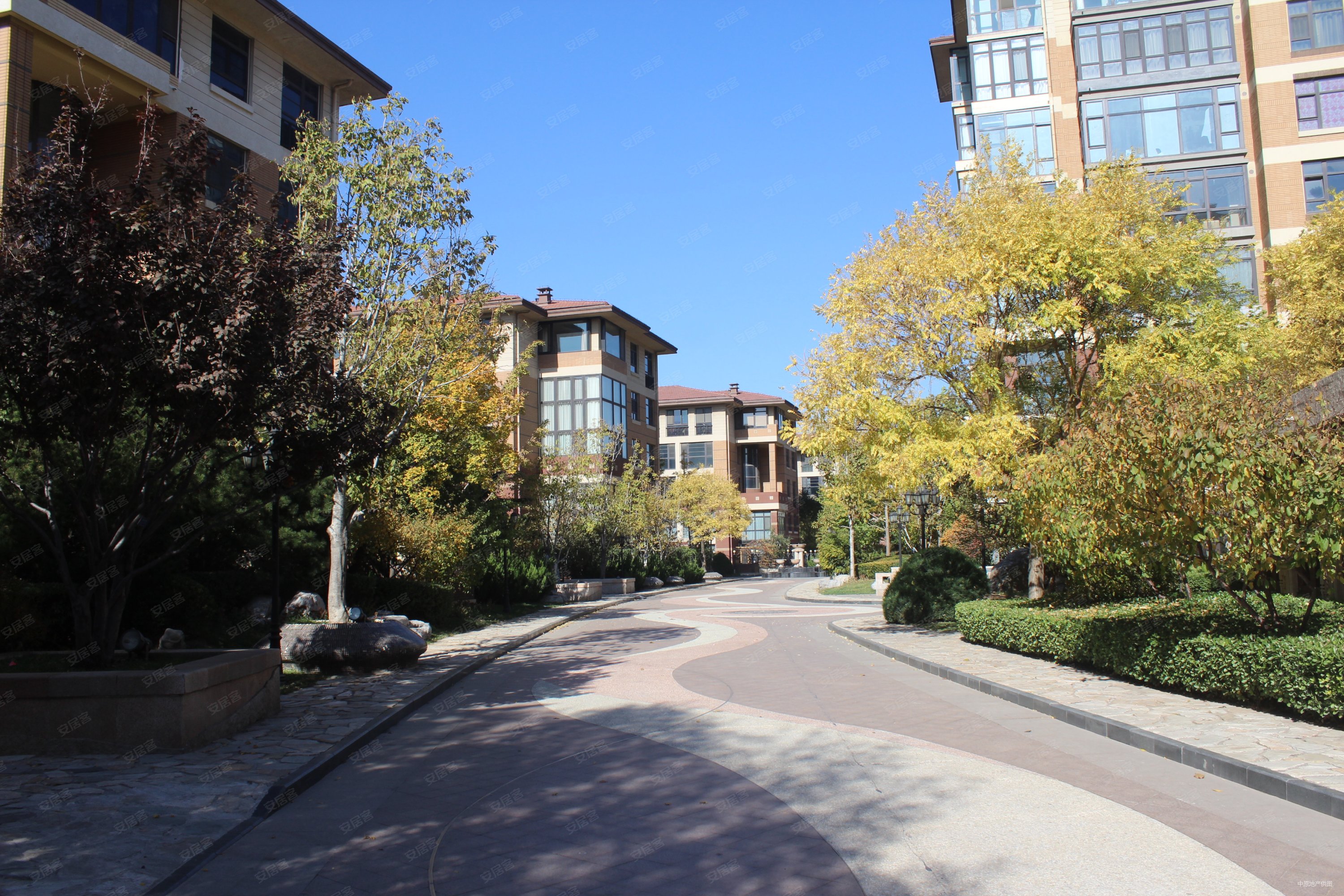 万城华府好山阁高楼层观西山空中别墅2车1储