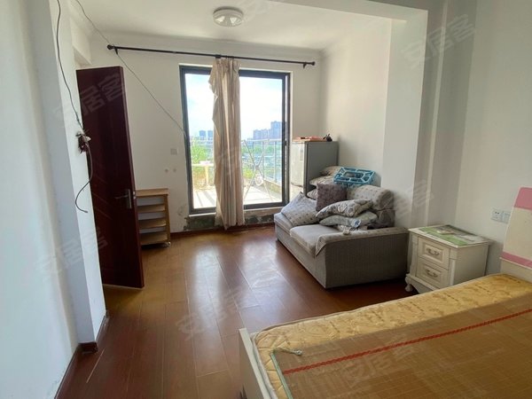 昆山花桥赛格电子城中城花园雅菊苑洋房出租,设施齐全,户型方正,领包