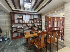 临沂开发区海关路掌舵东岸别墅整租,精装修拎包入住,5室3厅楼下停车方便,出租房源真实图片