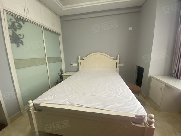 金华金东多湖万达广场万达广场新装修33平朝南，拎包入住，视野开阔出租房源真实图片