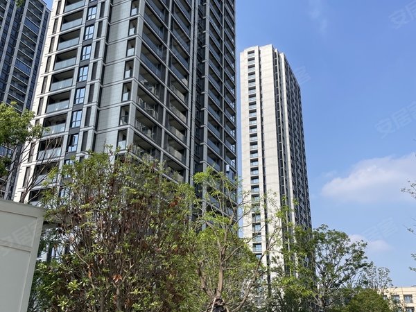 嘉兴海宁长安镇虹运驿府,本人实拍.