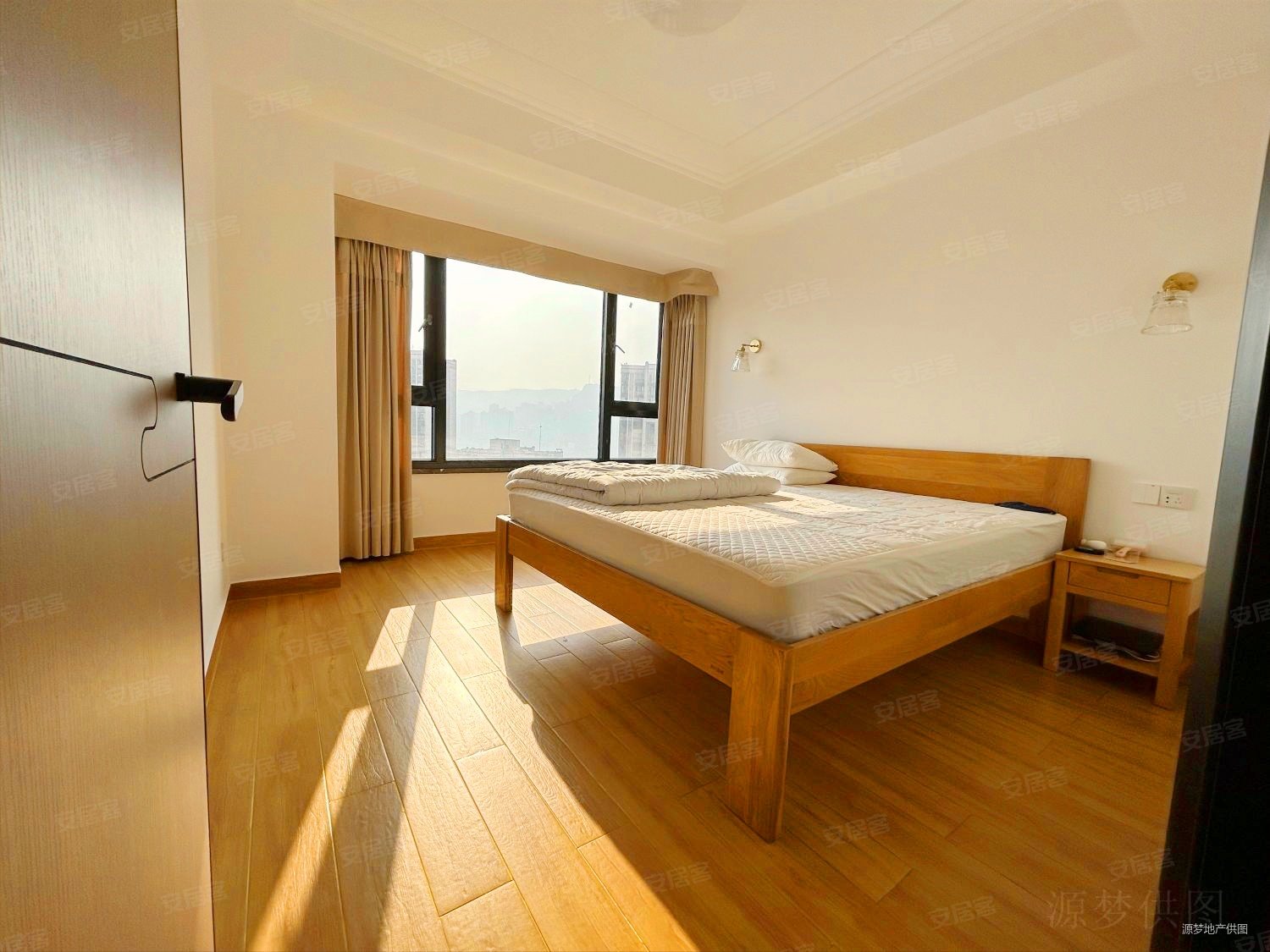 江南新区江城一品看江全新精装修3房