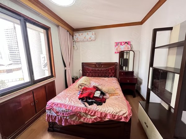 【多图】元洪花园,五一广场租房,五一广场水部南门兜地铁精装修4房