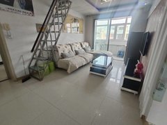 阜新阜新县阜新城区金贵家园六楼65平,两室北厅,一年一万包取暖,家电齐全出租房源真实图片