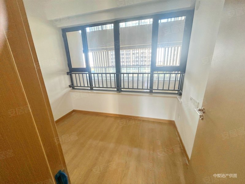 新力弘阳湖语时光张衡路3室1厅1卫941平方米