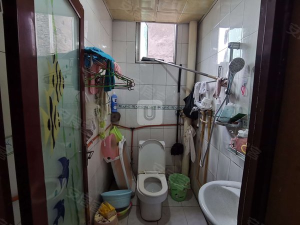 巴中巴州老城阳光花园(巴州)西城简装三室,停车免费,家具家电齐全,干净舒适,拎包入住出租房源真实图片