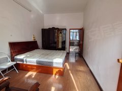 嘉鱼嘉鱼城区嘉鱼市区光线超级好。第一烧烤附近。步梯三楼！看中可谈，拎包入住出租房源真实图片