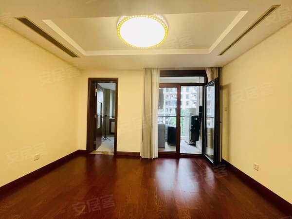 【多图】古北中央花园,古北租房,古北中央花园 3室2厅2卫 电梯房 157