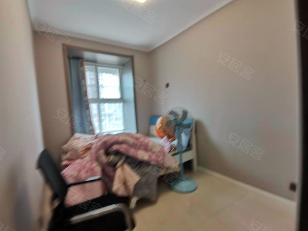 徐州丰县丰县城区栖凤园新城区 精装修三室两卫 家电齐全 免费停车 出行方便出租房源真实图片