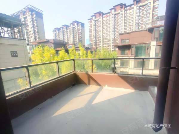 唐冶现房叠拼联排别墅带大院子大露台即住双地铁