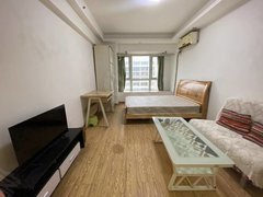 新长海广场公寓1室带厨卫  干净舒适 独立厨卫  采光好