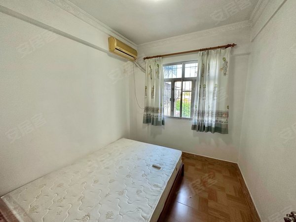 珠海香洲柠溪华丽花园柠溪华丽市场旁(实景拍摄)看小区中间楼层3房